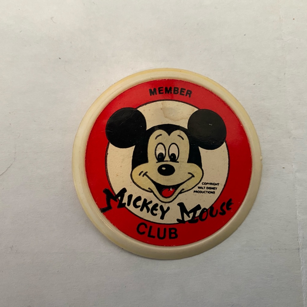 Vintage Mickey Mouse club member pin